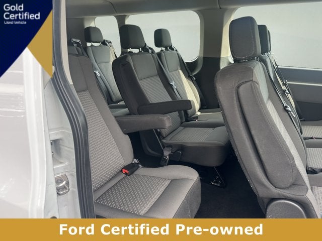 2025 Ford Transit Passenger Wagon XLT