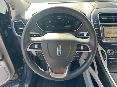 2019 Lincoln Nautilus Select