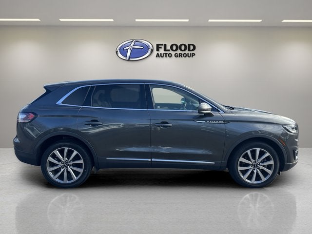 2019 Lincoln Nautilus Select