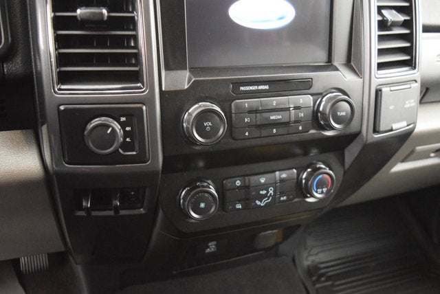 2022 Ford Super Duty F-450 DRW XLT