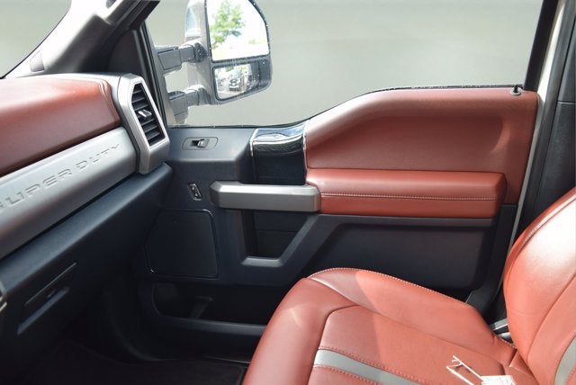 2022 Ford Super Duty F-350 SRW Platinum