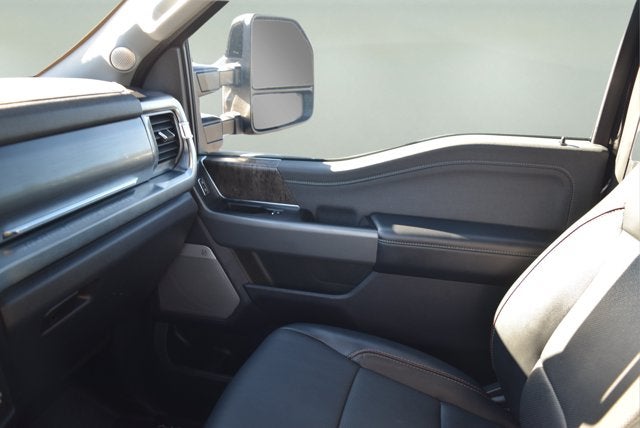 2024 Ford Super Duty F-350 SRW Lariat