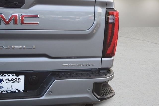 2025 GMC Sierra 2500HD Denali