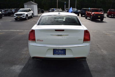 2020 Chrysler 300 Touring