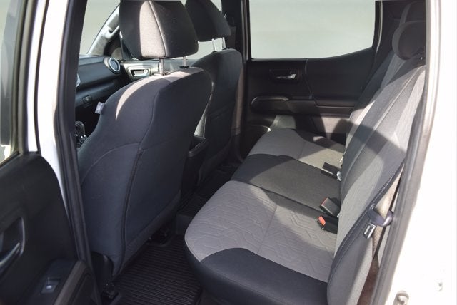 2022 Toyota Tacoma 4WD TRD Off-Road V6