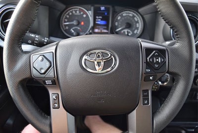 2022 Toyota Tacoma 4WD TRD Off-Road V6