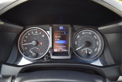 2022 Toyota Tacoma 4WD TRD Off-Road V6