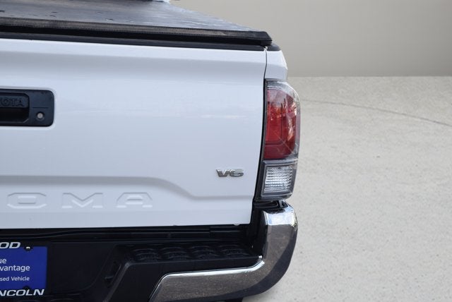 2022 Toyota Tacoma 4WD TRD Off-Road V6