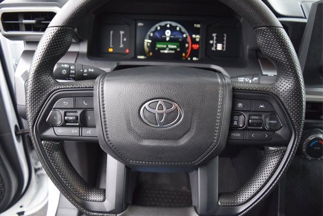 2025 Toyota Tacoma 4WD SR5