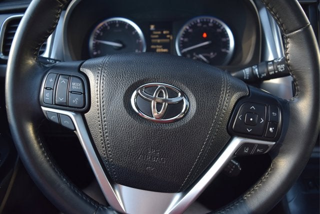 2018 Toyota Highlander Sport