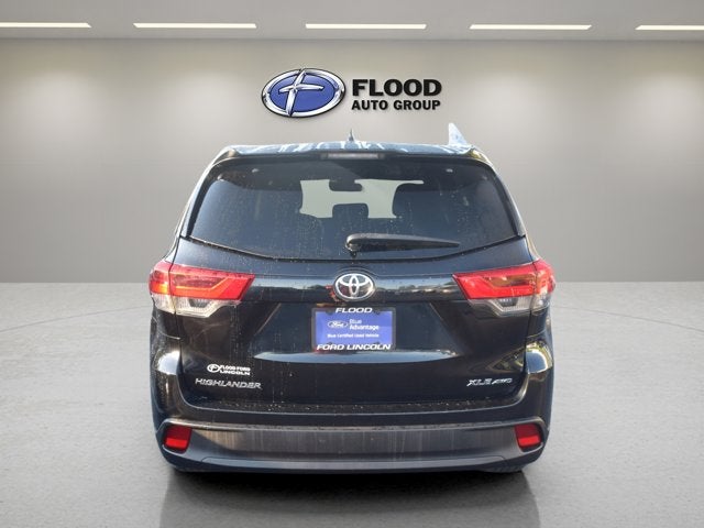 2018 Toyota Highlander Sport