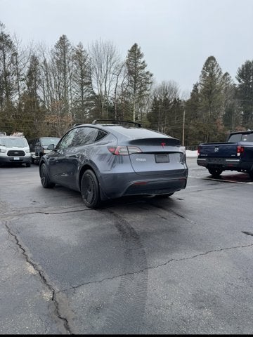 2023 Tesla Model Y Base