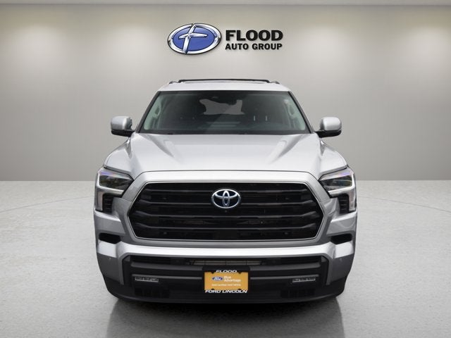 2024 Toyota Sequoia SR5