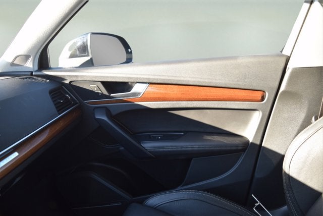 2023 Audi Q5 S line Prestige