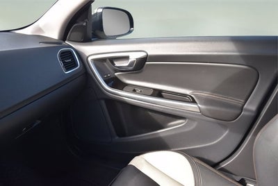 2018 Volvo S60 Cross Country T5