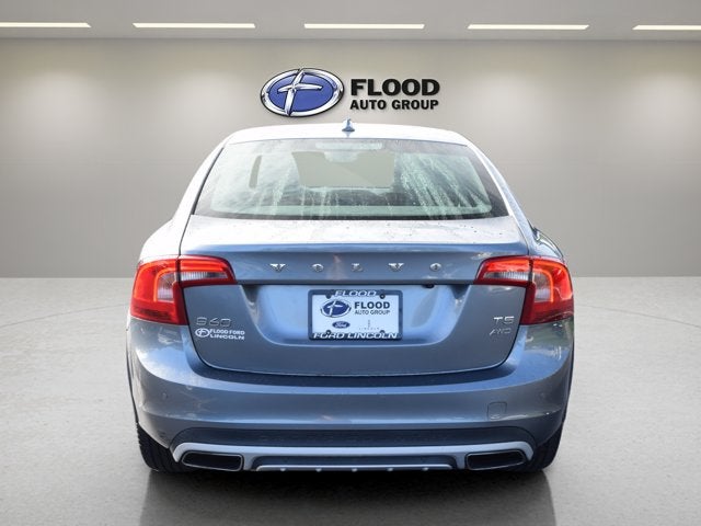 2018 Volvo S60 Cross Country T5