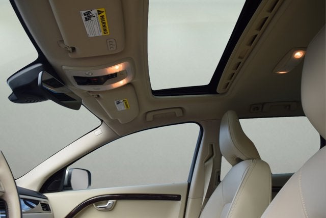 2016 Volvo XC70 T5 Premier