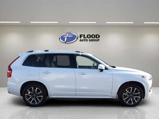 2019 Volvo XC90 Momentum