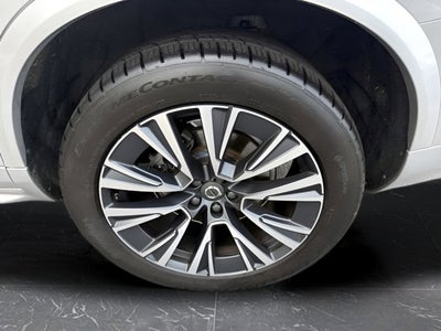2022 Volvo XC90 Momentum