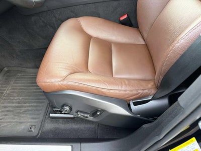 2024 Volvo XC60 Plus Dark Theme