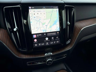 2024 Volvo XC60 Plus Dark Theme