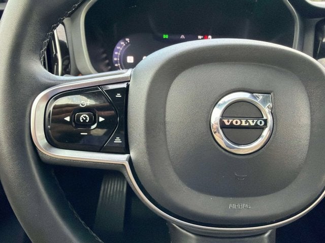 2024 Volvo XC60 Plus Dark Theme