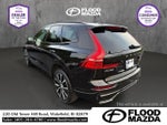2024 Volvo XC60 Plus Dark Theme