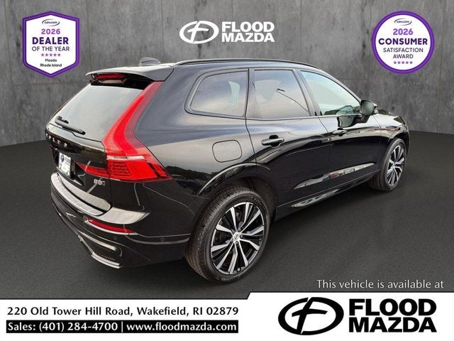 2024 Volvo XC60 Plus Dark Theme